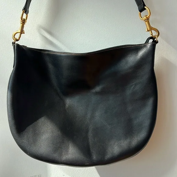 Vintage Gucci Bag - Picture 4 of 17